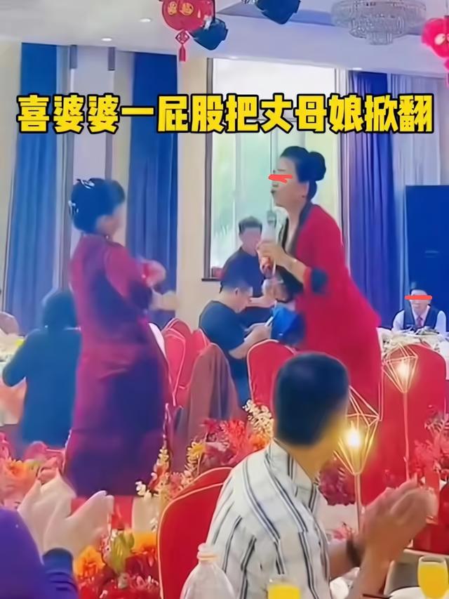 婚禮丈母娘穿什么衣服（結婚丈母娘穿啥）