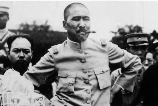 地攤文學(xué)家，地攤的文藝說法