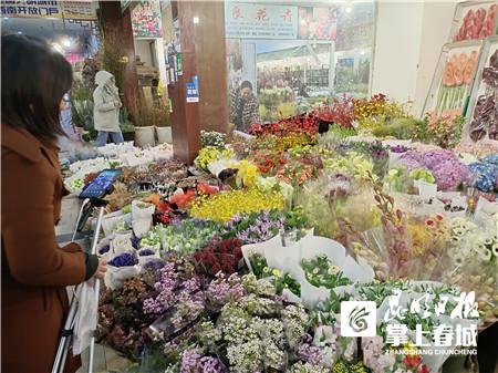 昆明鮮花批發(fā)市場(chǎng)地址個(gè)區(qū)，昆明鮮花批發(fā)市場(chǎng)地址在哪里怎么坐車去？