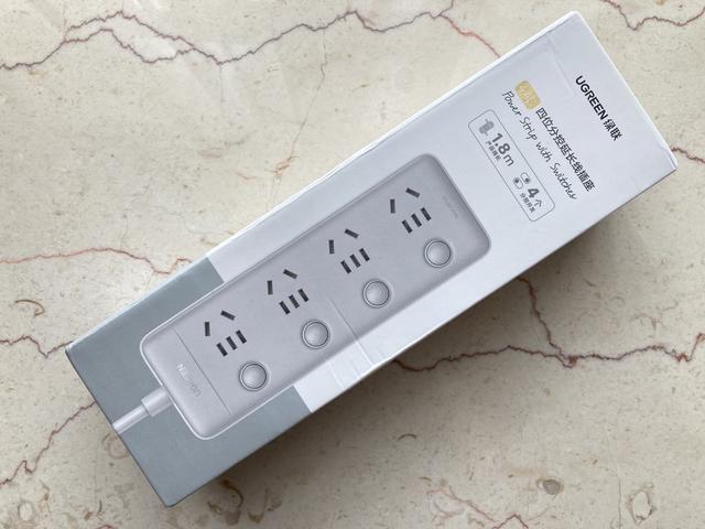 做工扎實(shí)、細(xì)節(jié)到位，綠聯(lián)四位分控排插開箱分享